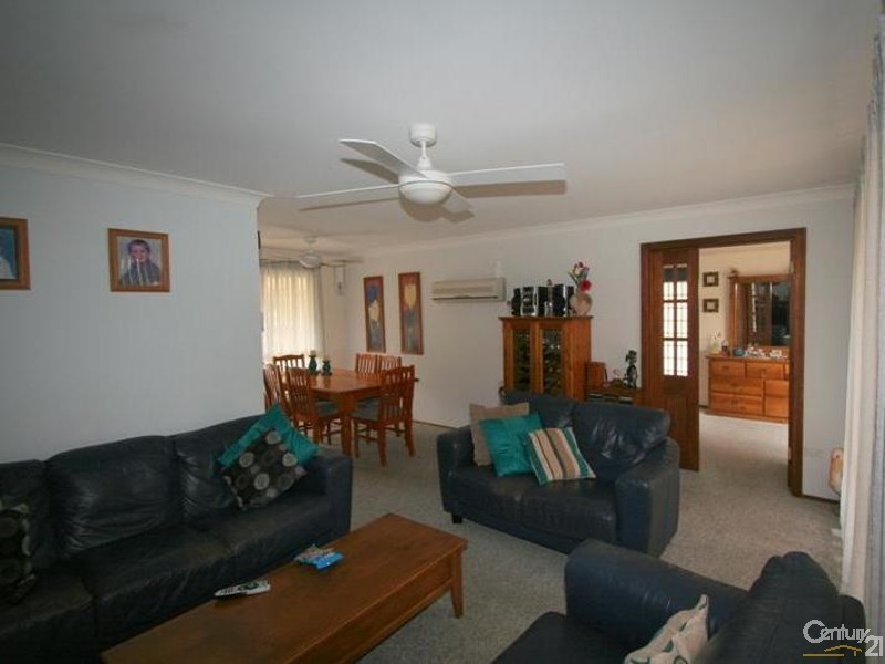 17 Southampton Avenue, Buttaba NSW 2283