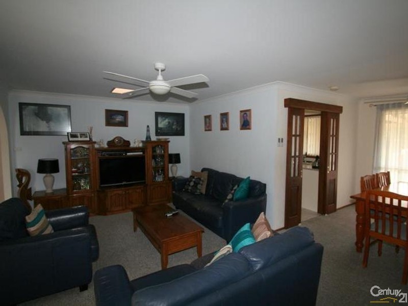 17 Southampton Avenue, Buttaba NSW 2283