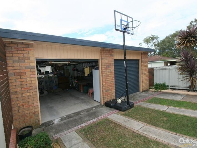 17 Southampton Avenue, Buttaba NSW 2283