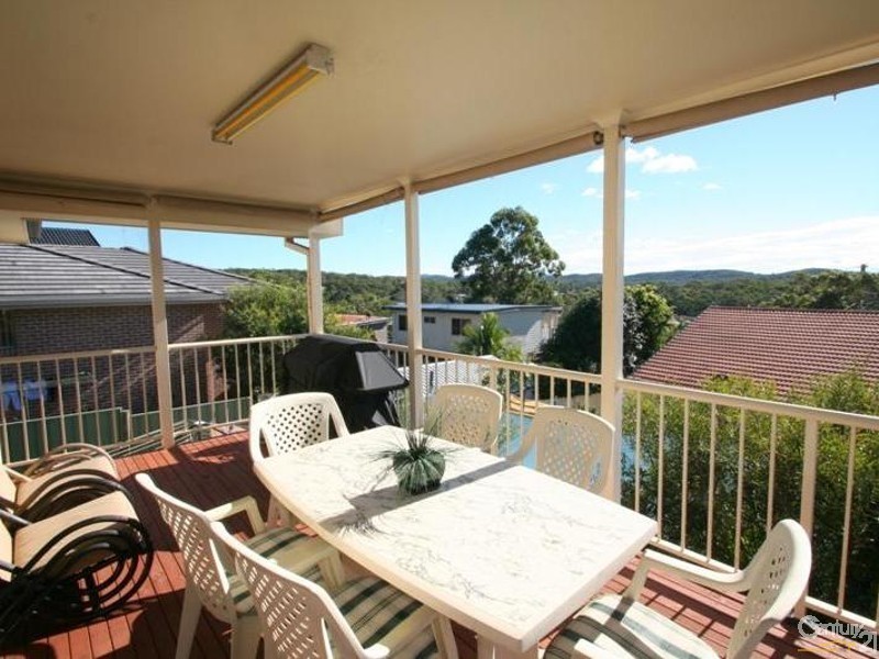 13 Harborne Avenue, Rathmines NSW 2283