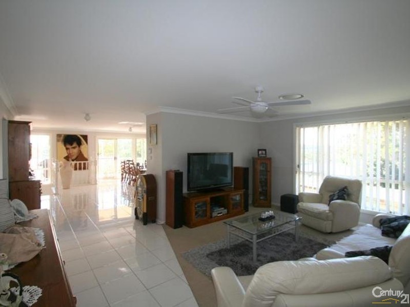 13 Harborne Avenue, Rathmines NSW 2283