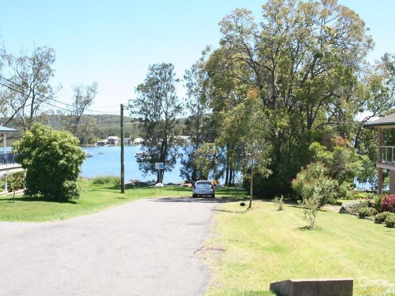 8 Cheapside Street, Rathmines NSW 2283