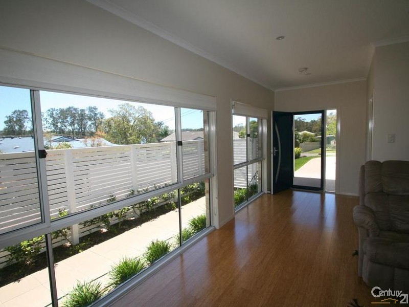 8 Cheapside Street, Rathmines NSW 2283