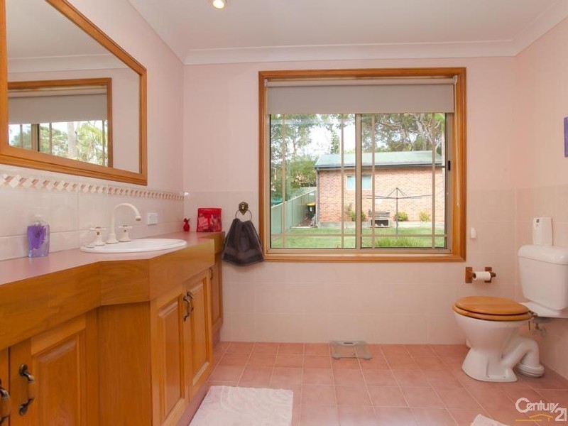 17 Pangela Street, Buttaba NSW 2283