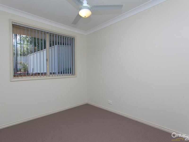 8 Columbia Close, Woodrising NSW 2284