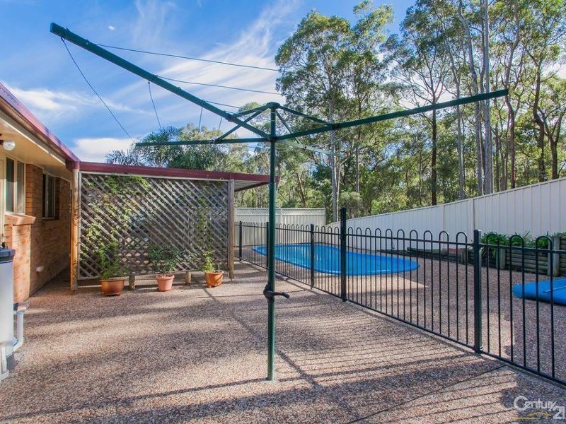 8 Columbia Close, Woodrising NSW 2284