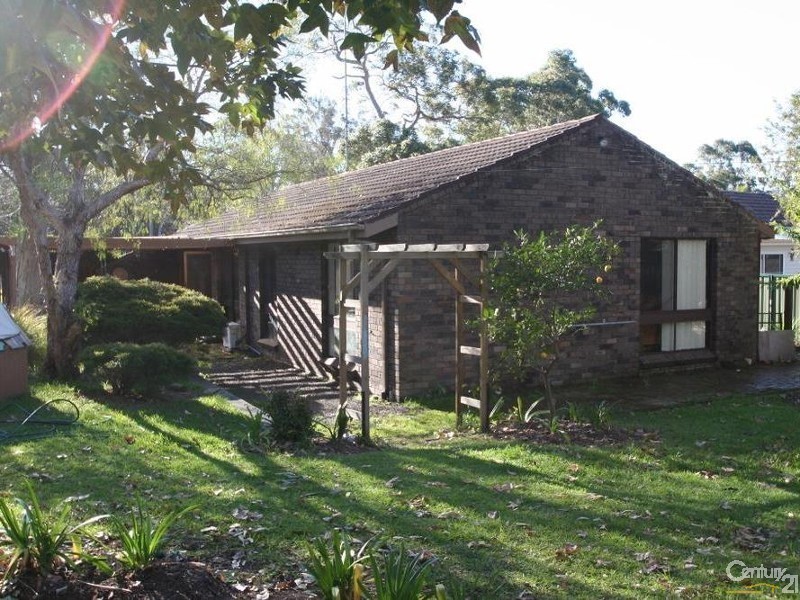 8 Hervey Street, Windermere Park NSW 2264