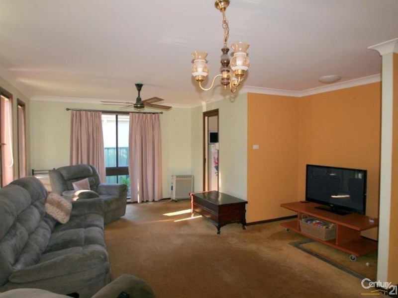 8 Hervey Street, Windermere Park NSW 2264