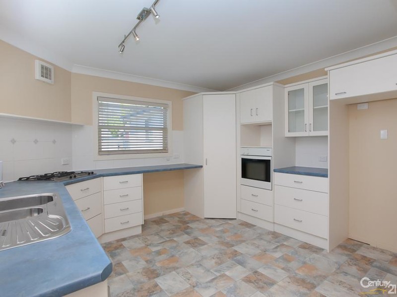 76 Anzac Parade, Toronto NSW 2283