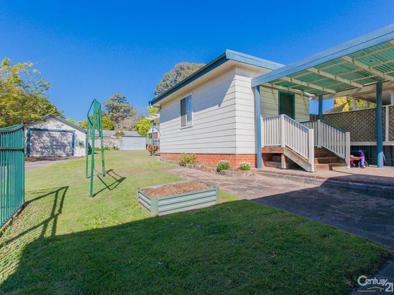 76 Anzac Parade, Toronto NSW 2283