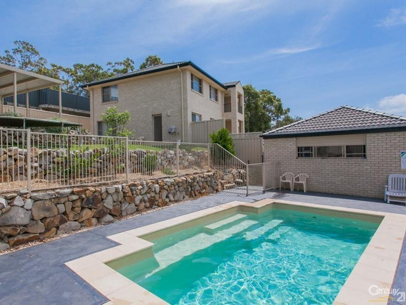 128 Clydebank Road, Buttaba NSW 2283