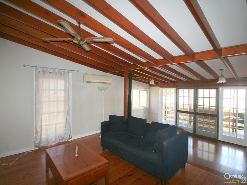 31 Anzac Parade, Toronto NSW 2283