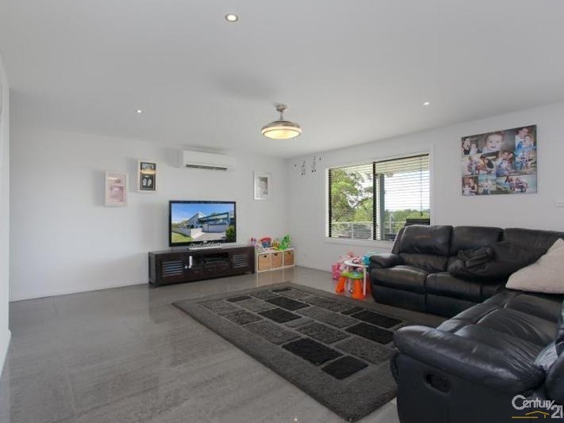 45 Hampstead Way, Rathmines NSW 2283
