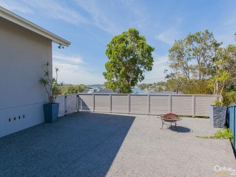 45 Hampstead Way, Rathmines NSW 2283