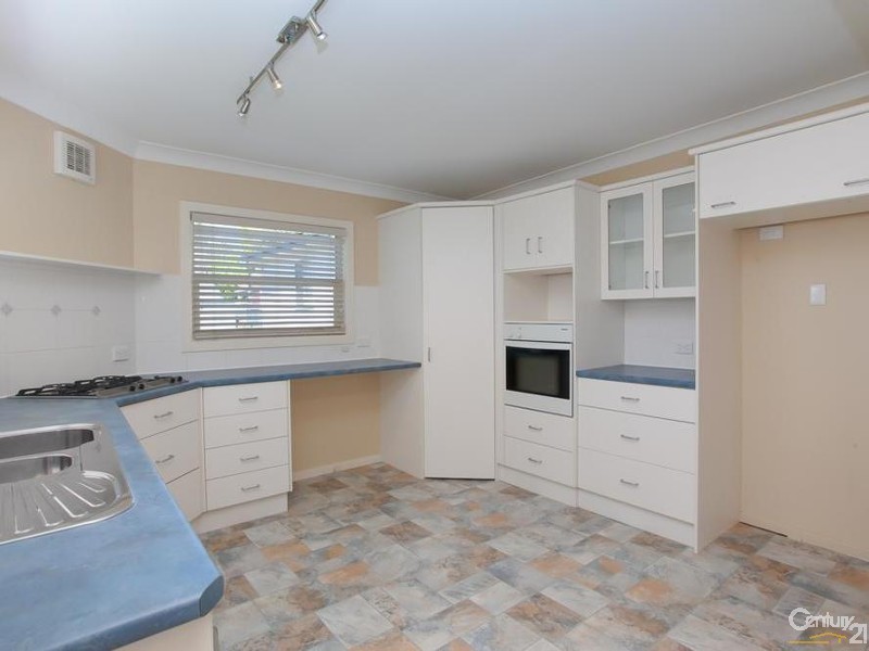 76 Anzac Parade, Toronto NSW 2283