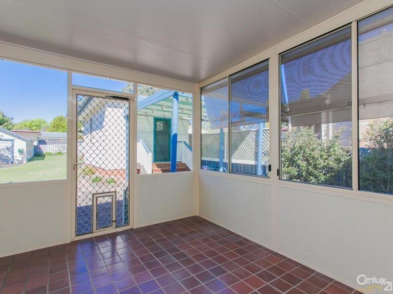 76 Anzac Parade, Toronto NSW 2283
