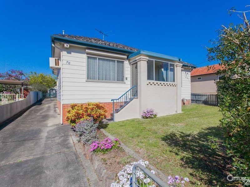 76 Anzac Parade, Toronto NSW 2283