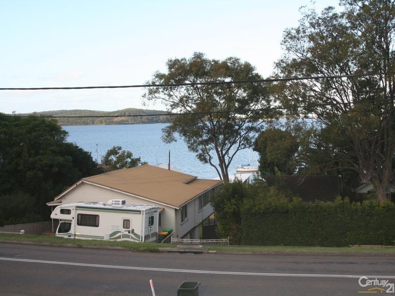 105 Skye Point Road, Coal Point NSW 2283