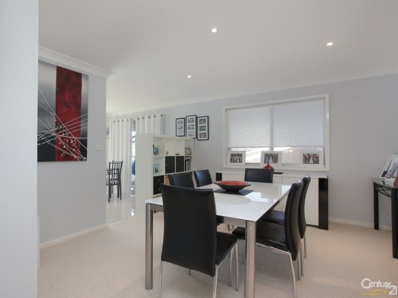 42 Alkrington Avenue, Fishing Point NSW 2283