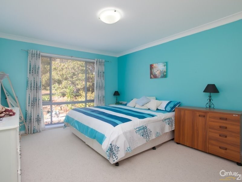 42 Alkrington Avenue, Fishing Point NSW 2283