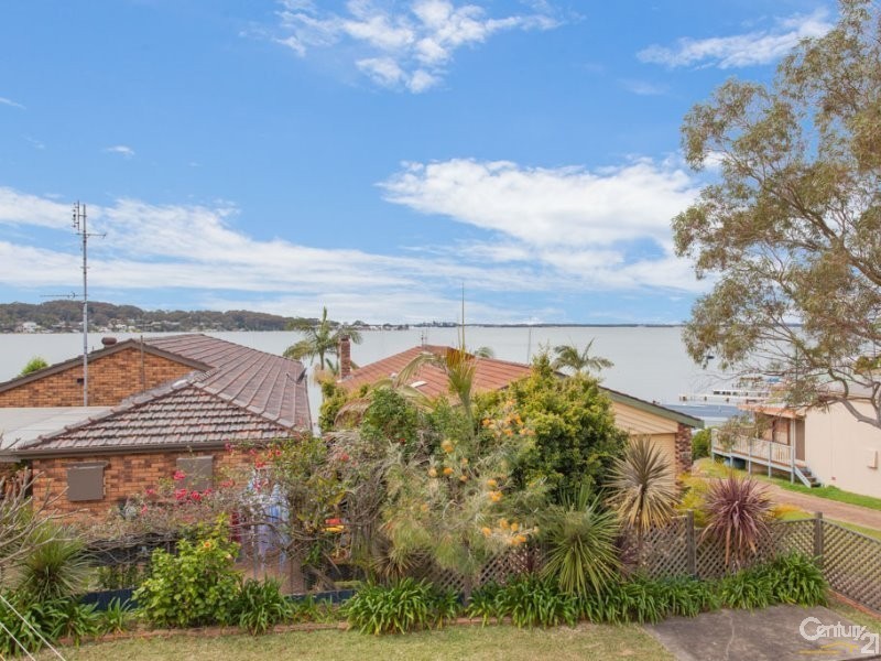 89  Fishing Point Road, Fishing Point NSW 2283