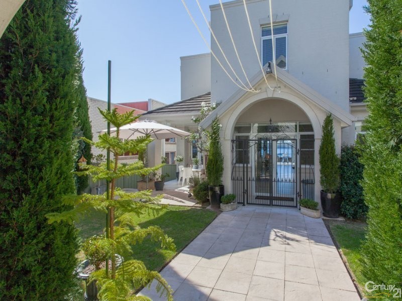 33 Excelsior Parade, Carey Bay NSW 2283