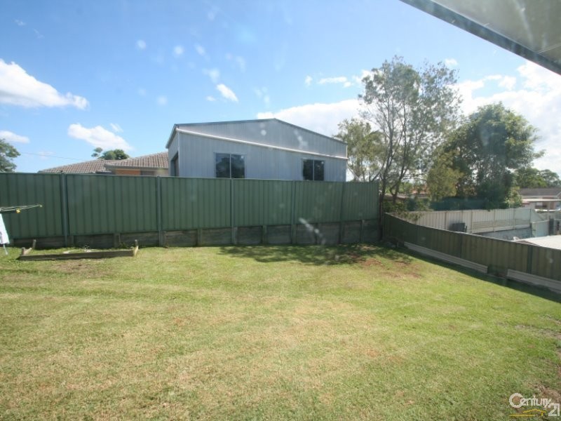 16 Alkrington Avenue, Fishing Point NSW 2283
