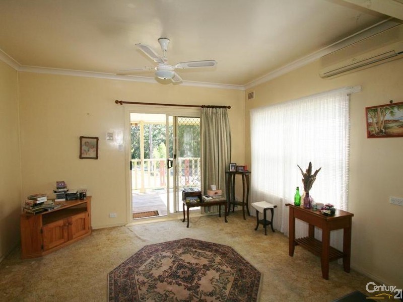 25 Earswick cresent, Buttaba NSW 2283