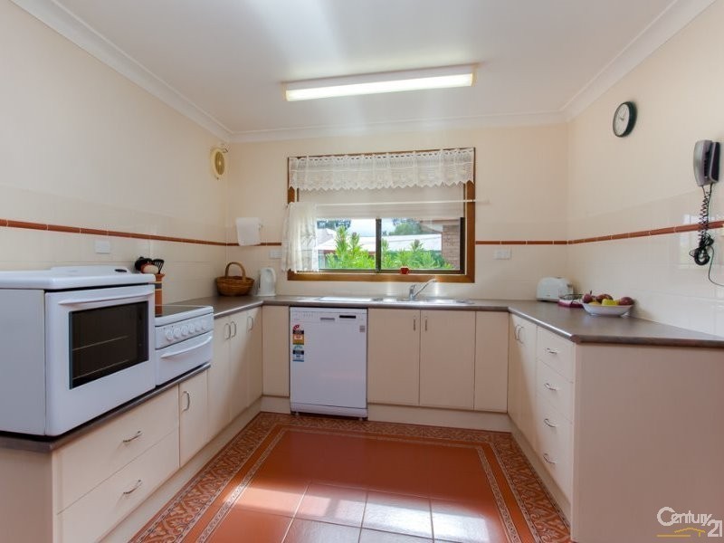 230 Dora Street, Dora Creek NSW 2264