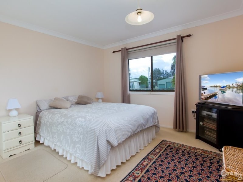 230 Dora Street, Dora Creek NSW 2264