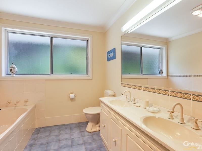 142 Fishing Point Road, Fishing Point NSW 2283