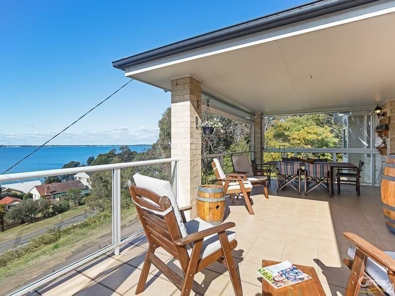 142 Fishing Point Road, Fishing Point NSW 2283