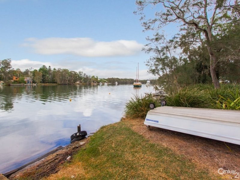 230 Dora Street, Dora Creek NSW 2264