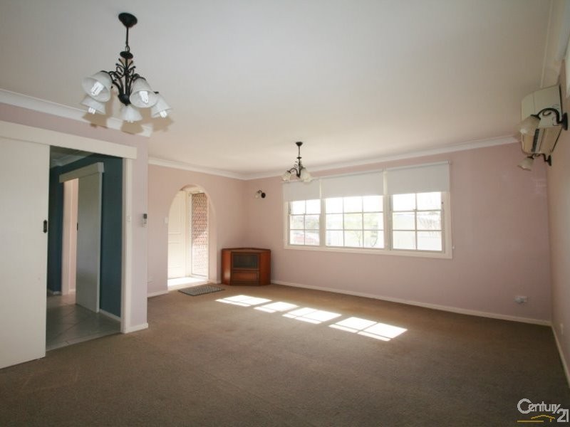 16 Hillcrest Avenue, Rathmines NSW 2283