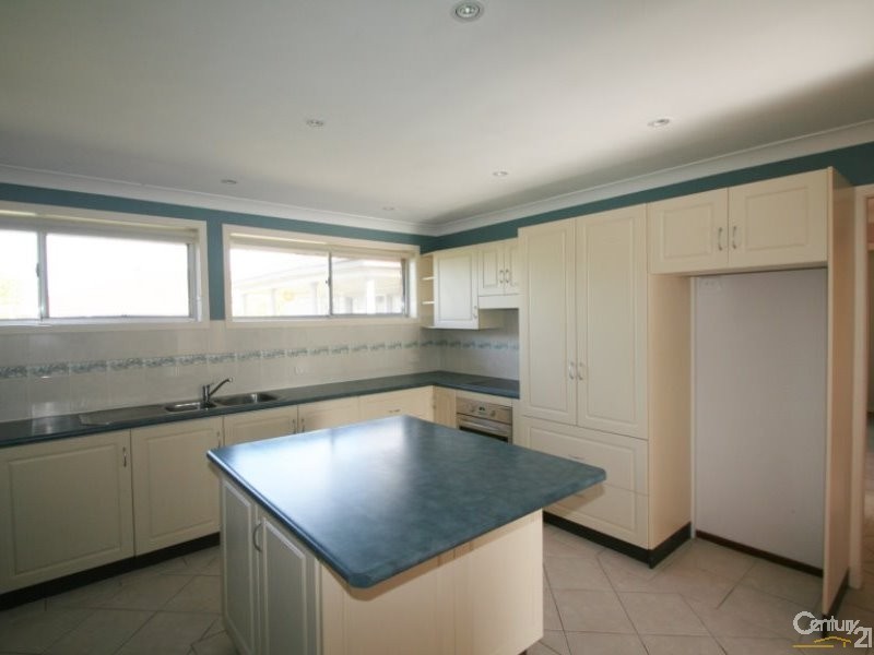 16 Hillcrest Avenue, Rathmines NSW 2283