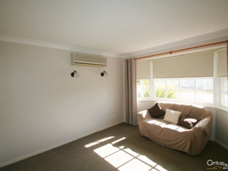 16 Hillcrest Avenue, Rathmines NSW 2283