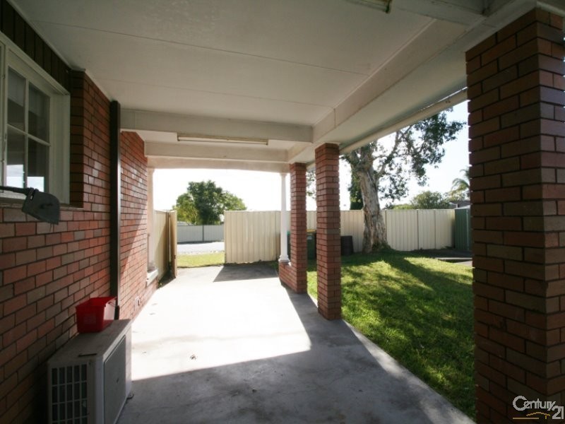 16 Hillcrest Avenue, Rathmines NSW 2283