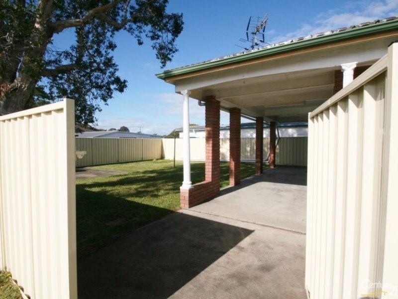 16 Hillcrest Avenue, Rathmines NSW 2283