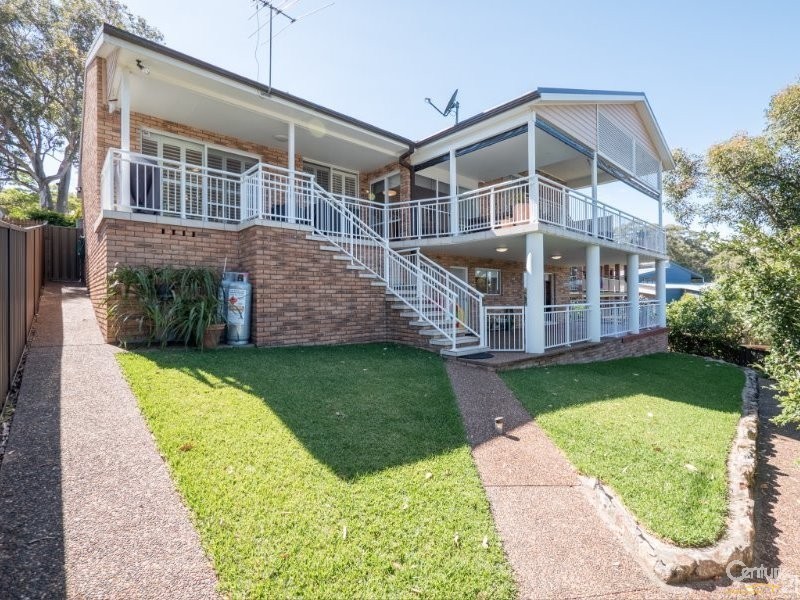 15 Bolton Close, Bolton Point NSW 2283