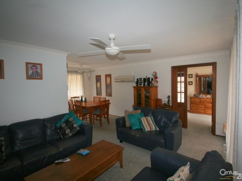 17 Southampton Avenue, Buttaba NSW 2283