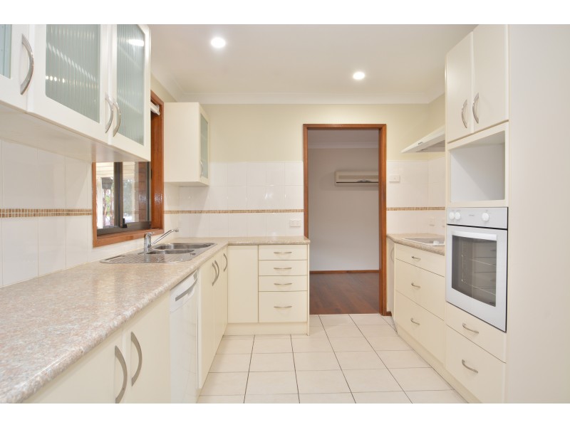 17 Southampton Avenue, Buttaba NSW 2283