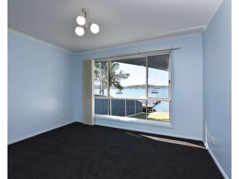 95 Fishing Point Road, Fishing Point NSW 2283