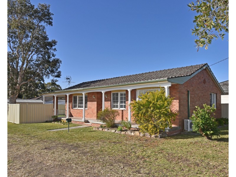 16 Hillcrest Avenue, Rathmines NSW 2283
