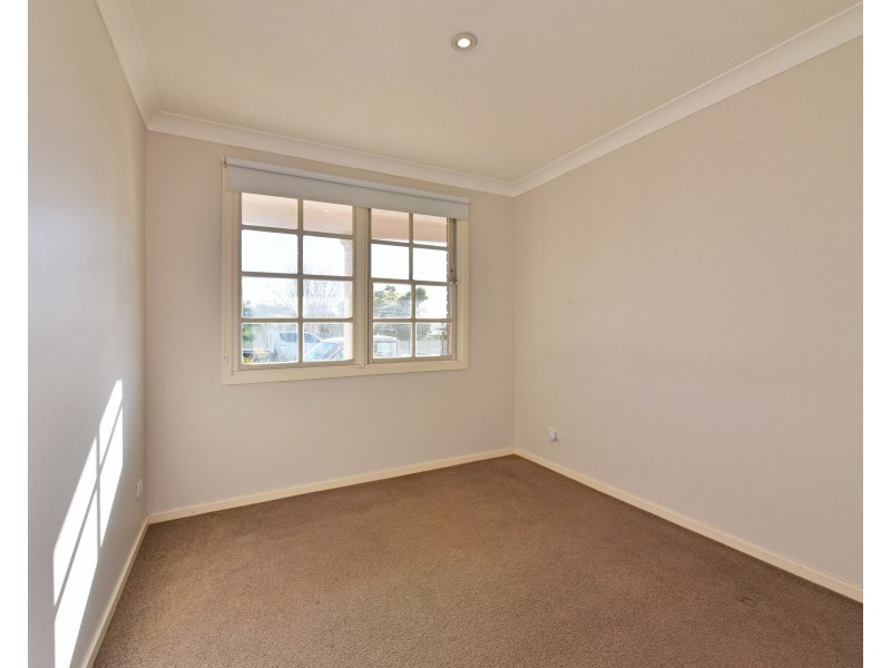 16 Hillcrest Avenue, Rathmines NSW 2283