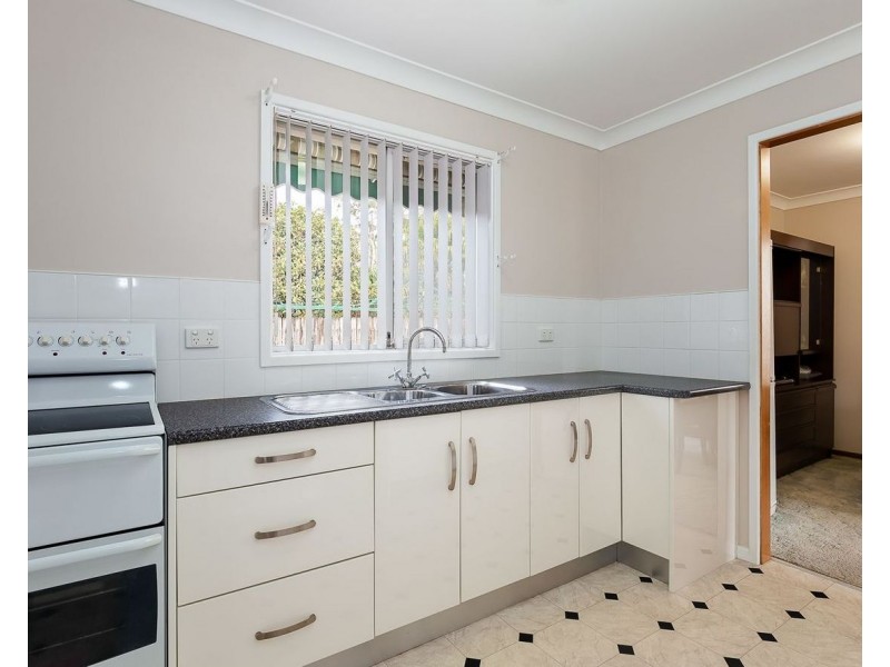 6 Alkrington Avenue, Fishing Point NSW 2283