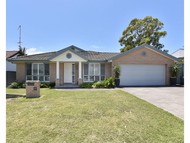 91 Sealand Road, Fishing Point NSW 2283