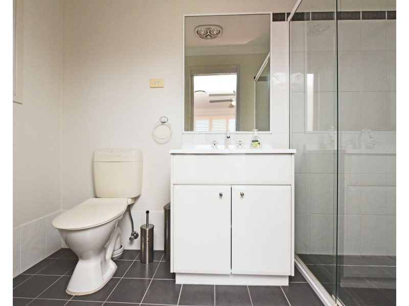 91 Sealand Road, Fishing Point NSW 2283