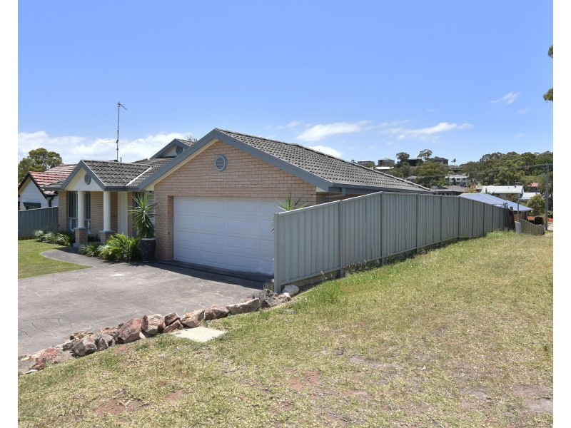 91 Sealand Road, Fishing Point NSW 2283