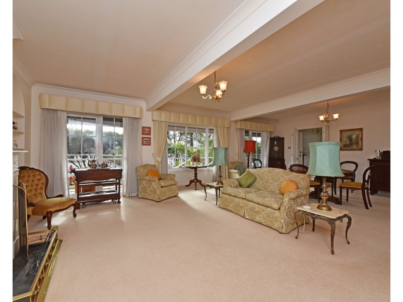 28 Excelsior Parade, Carey Bay NSW 2283