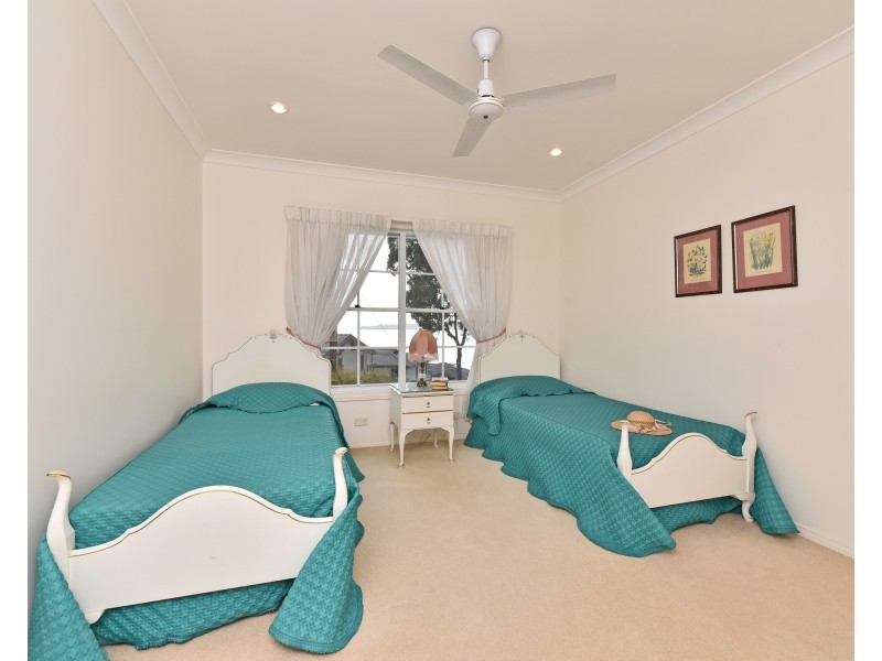 28 Excelsior Parade, Carey Bay NSW 2283